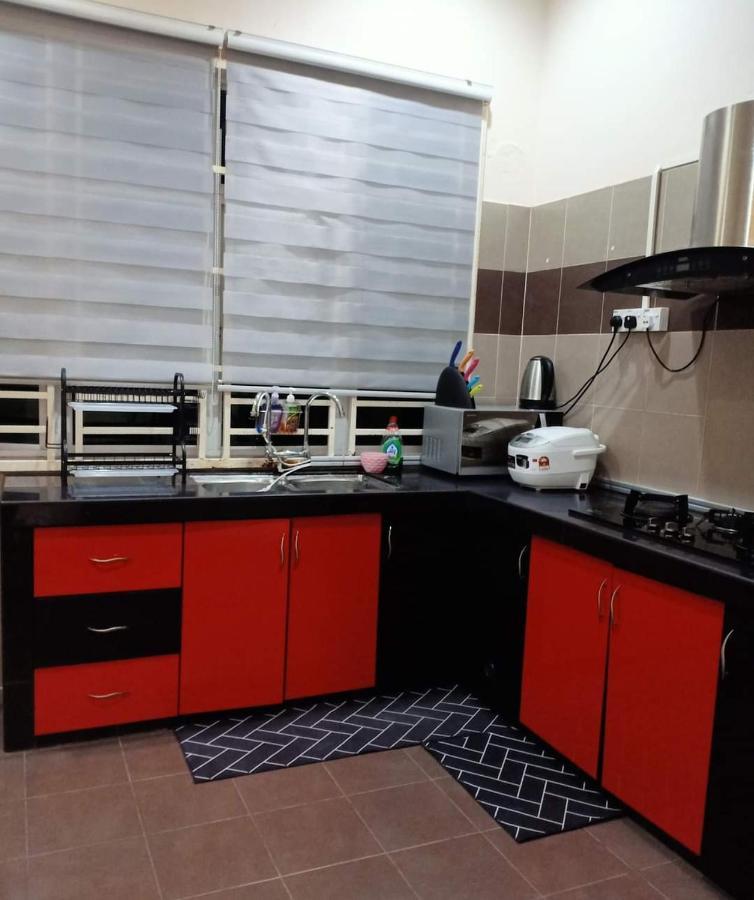 Melissa Homestay Merlimau Exteriör bild